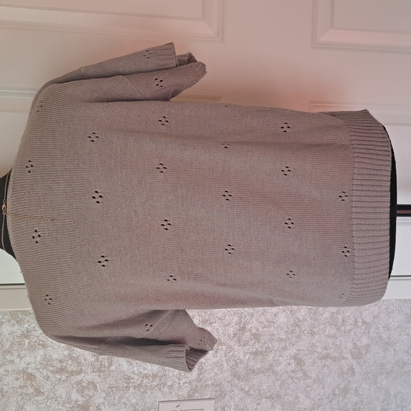 Keneth Too! Size Medium lightweight short sleeve multi color sweater - Picture 3 of 5